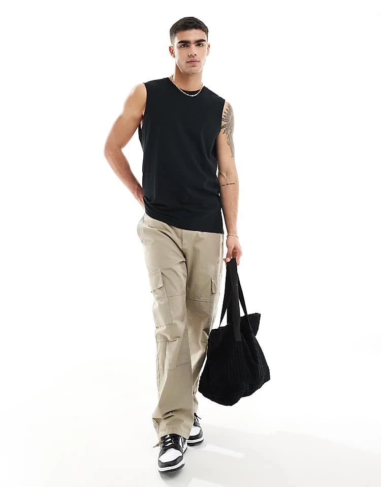Cotton:On Muscle Fit T-shirt In Black For Men 5 Cotton:On Muscle Fit T-shirt In Black For Men - Image 3