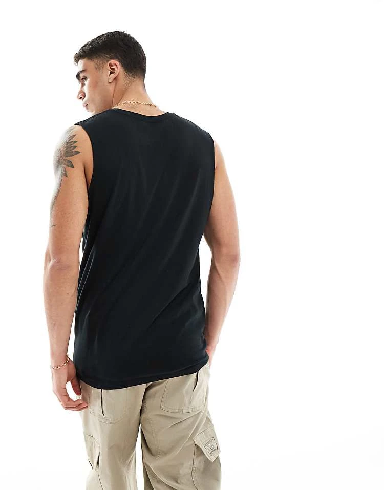 Cotton:On Muscle Fit T-shirt In Black For Men 6 Cotton:On Muscle Fit T-shirt In Black For Men - Image 4