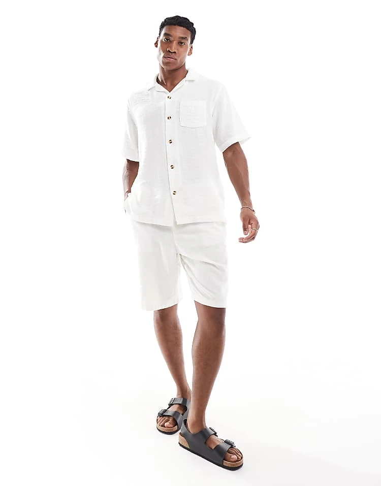 Cotton:On Cotton On Short Sleeve Shirt In White For Men 4 Cotton:On Cotton On Short Sleeve Shirt In White For Men - Image 2