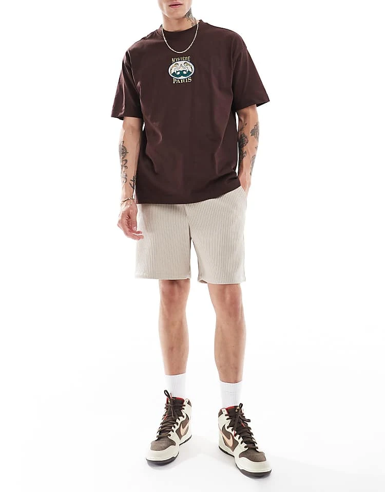 Cotton:On Cotton On Box Fit Paris Graphic T-shirt In Washed Chocolate For Men 4 Cotton:On Cotton On Box Fit Paris Graphic T-shirt In Washed Chocolate For Men - Image 2