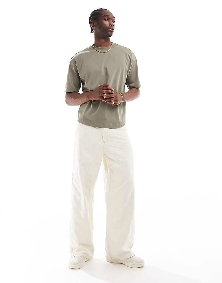 Cotton:On Box Fit Scooped Hem T-shirt In Green For Men 6 Cotton:On Box Fit Scooped Hem T-shirt In Green For Men - Image 4