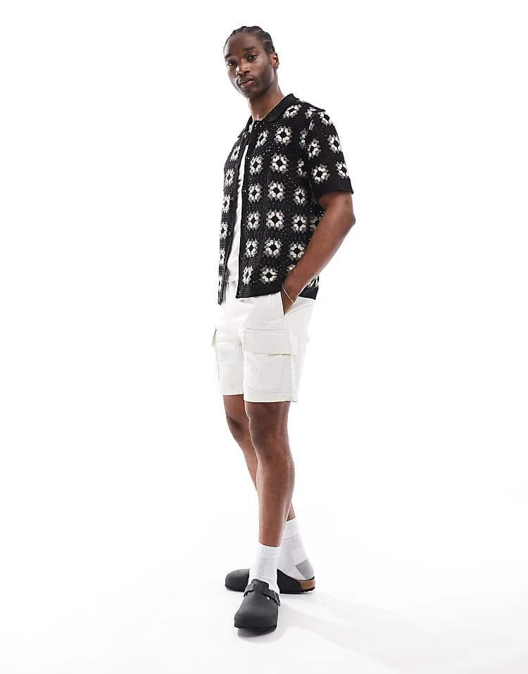 Cotton:On Havana Short Sleeve Shirt In Black For Men 4 Cotton:On Havana Short Sleeve Shirt In Black For Men - Image 2