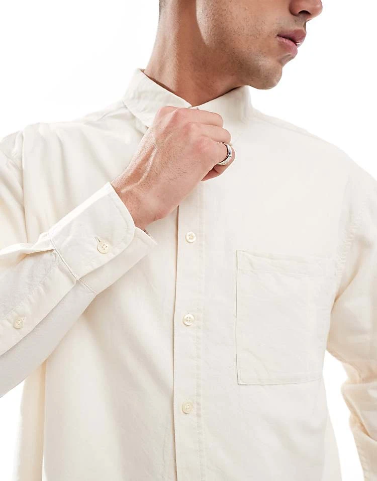 Cotton:On Cropped Oxford Long Sleeve Shirt In White For Men 5 Cotton:On Cropped Oxford Long Sleeve Shirt In White For Men - Image 3